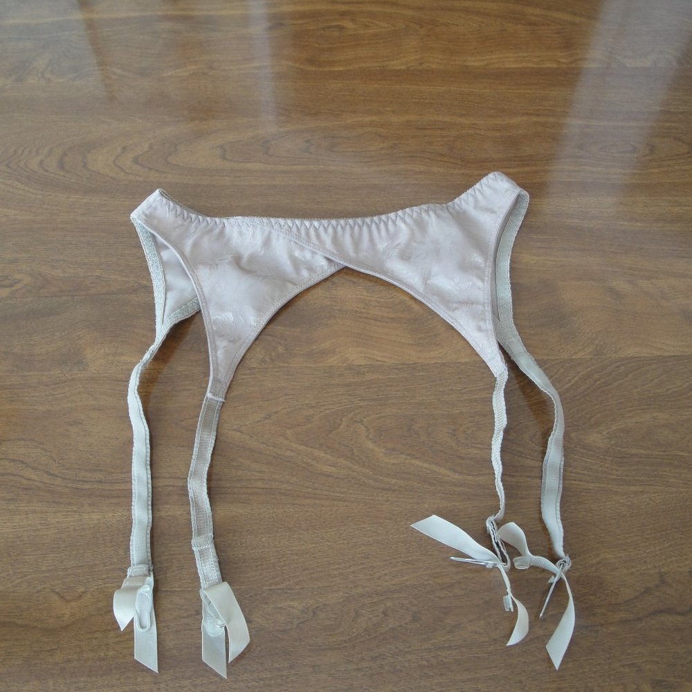 Frederick's of Hollywood taupe garter belt